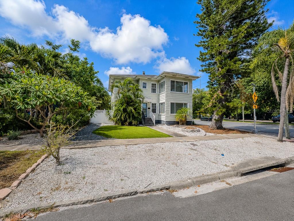 400 20 St, Saint Petersburg, FL 33713 photo
