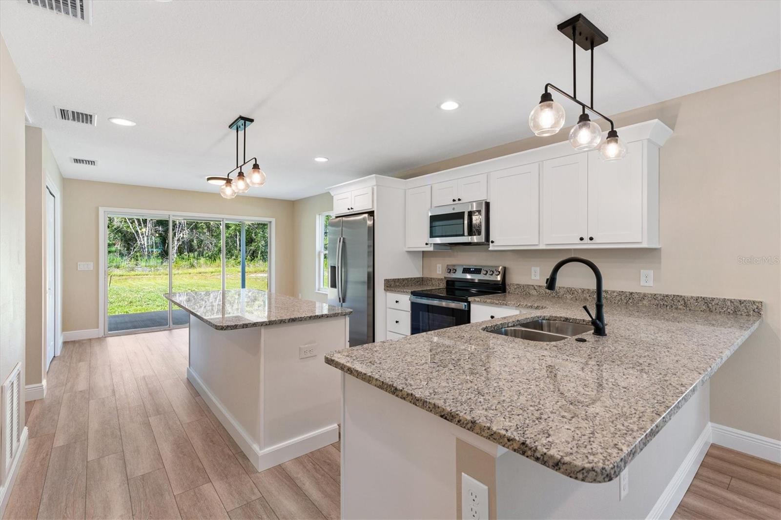 533 E Anderson Ave, Bushnell, FL 33513 photo