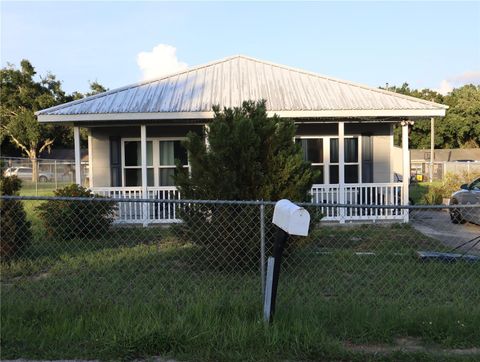 Single Family Residence in MASCOTTE FL 423 MIDWAY AVENUE.jpg