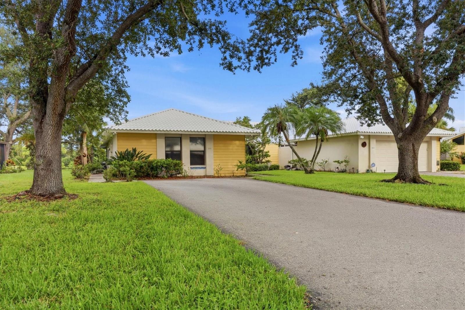 311 Pembroke Ln, Venice, FL 34293
