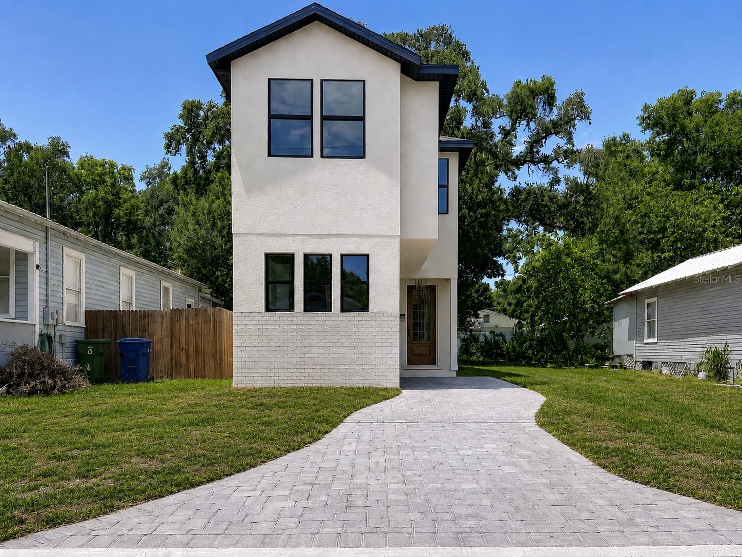 2410 20 Ave, Tampa, FL 33605