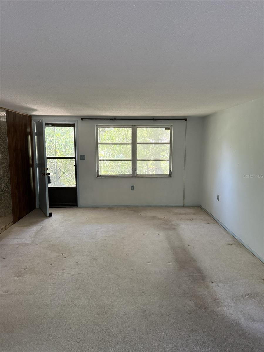 9401 Gray Fox Ln, Port Richey, FL 34668 photo