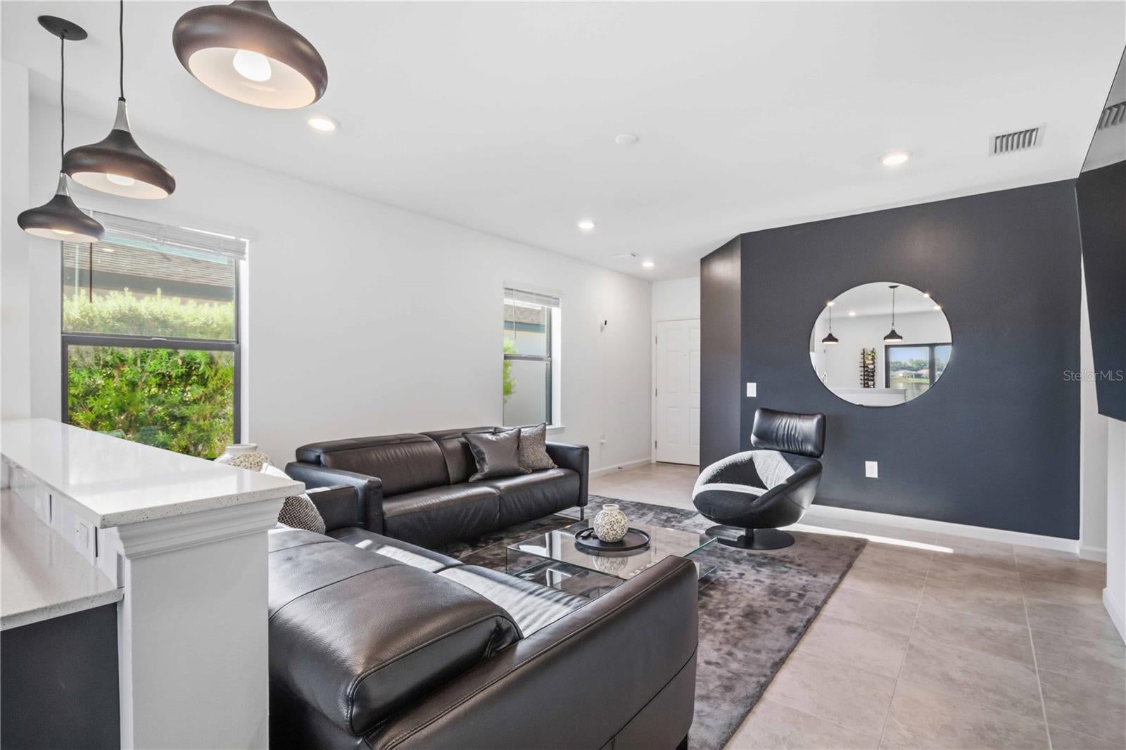 6548 Silverstar Dr, Sarasota, FL 34240 photo