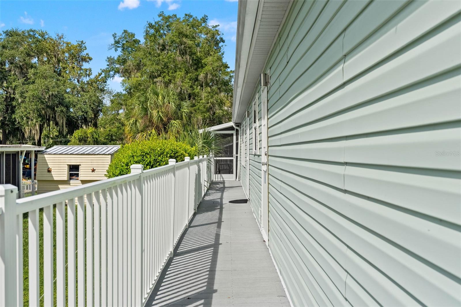 6496 W Richard Dr, Weeki Wachee, FL 34607 photo