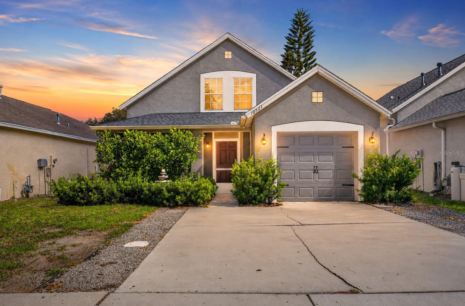 10521 Lakeside Vista Dr, Riverview, FL 33569