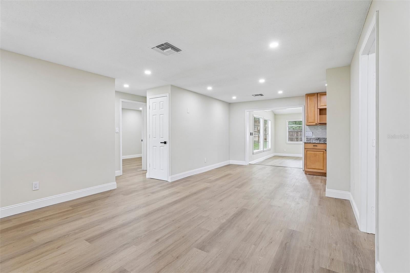 518 Lavon Dr, Altamonte Springs, FL 32701 photo