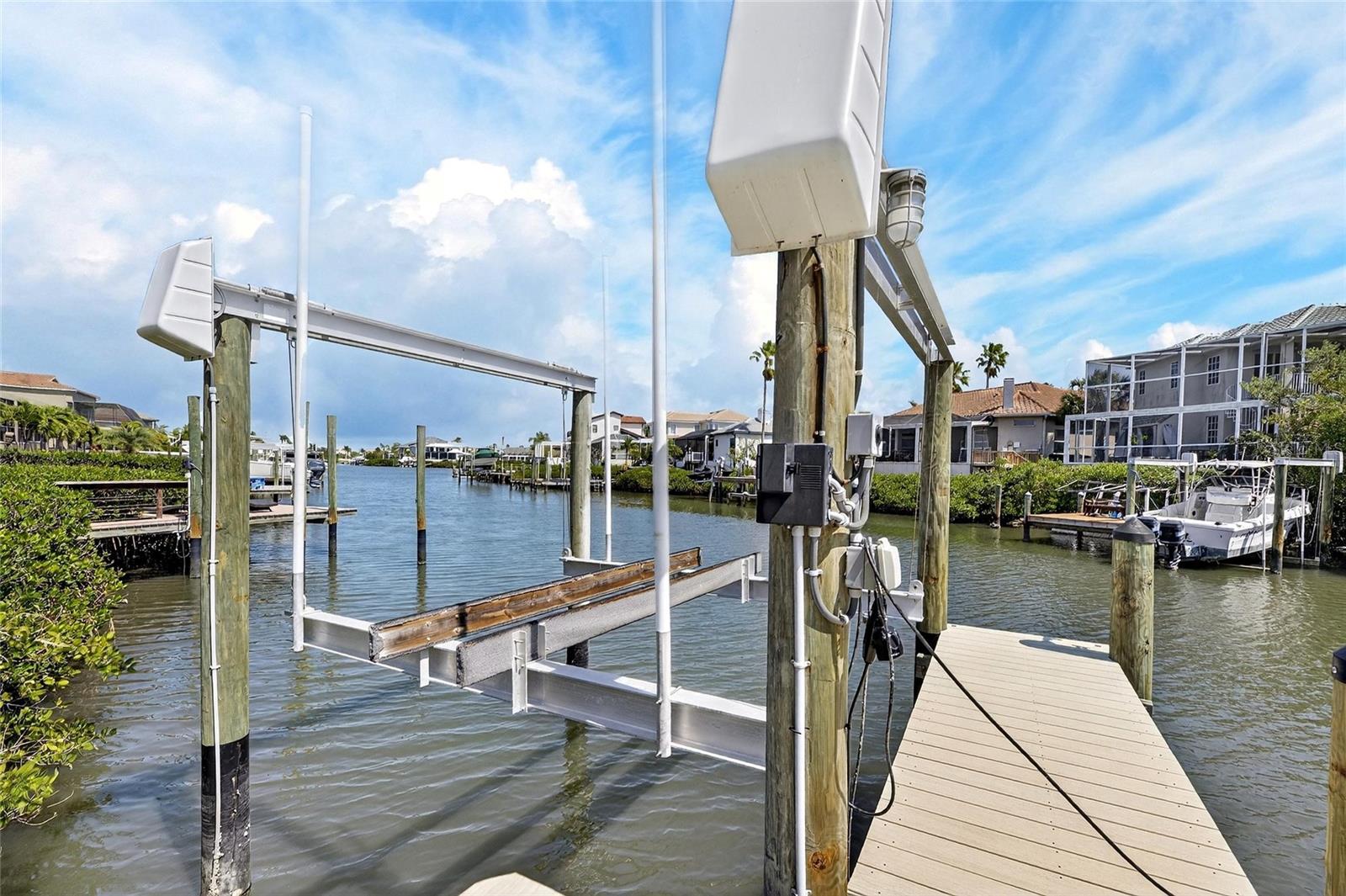 6107 Marbella Blvd, Apollo Beach, FL 33572 photo