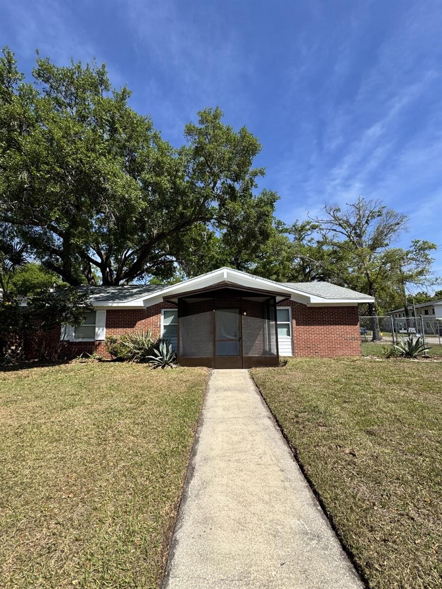 818 Airport Blvd, Sanford, FL 32773
