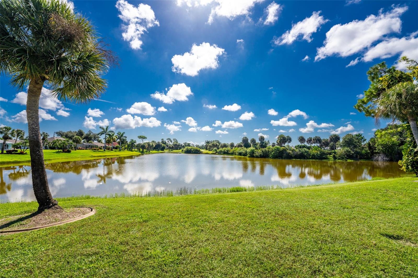 8 Sportsman Rd, Rotonda West, FL 33947 photo