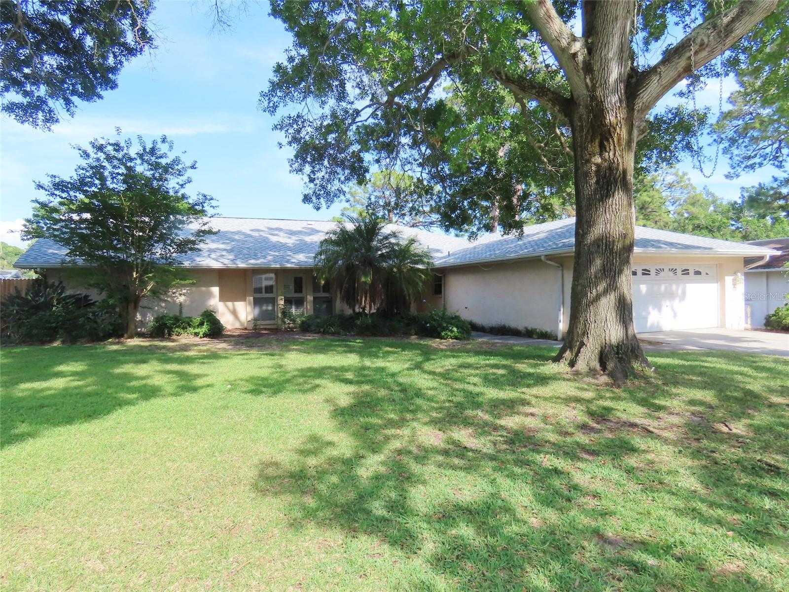 7555 Pine Valley Ln, Seminole, FL 33776
