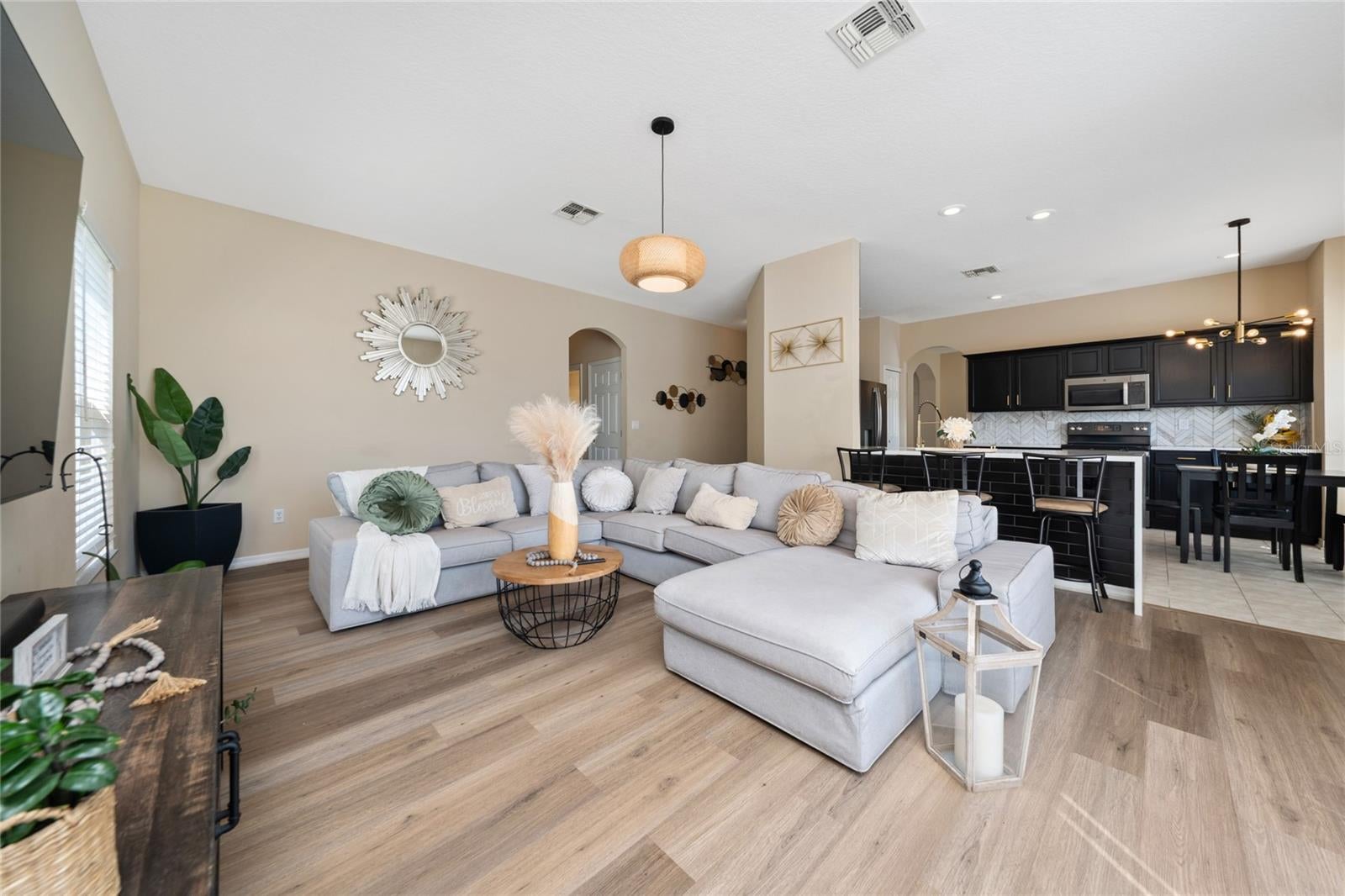 2764 Patrician Cir, Kissimmee, FL 34746 photo