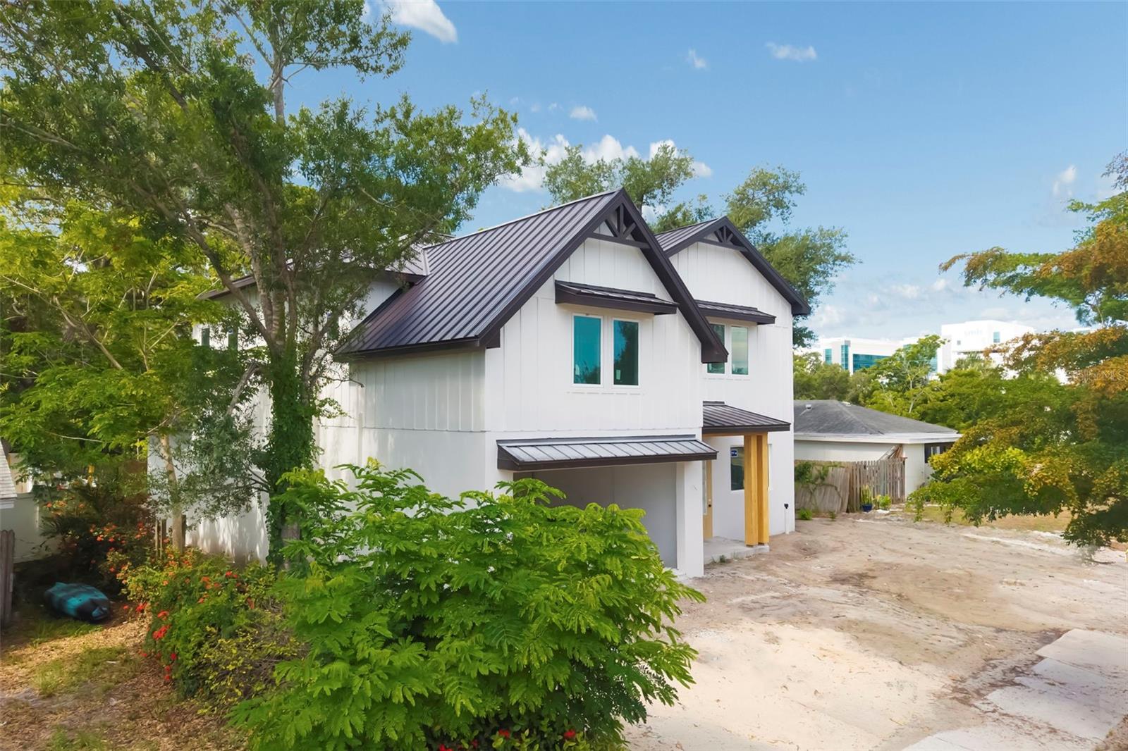2114 Floyd St, Sarasota, FL 34239 photo