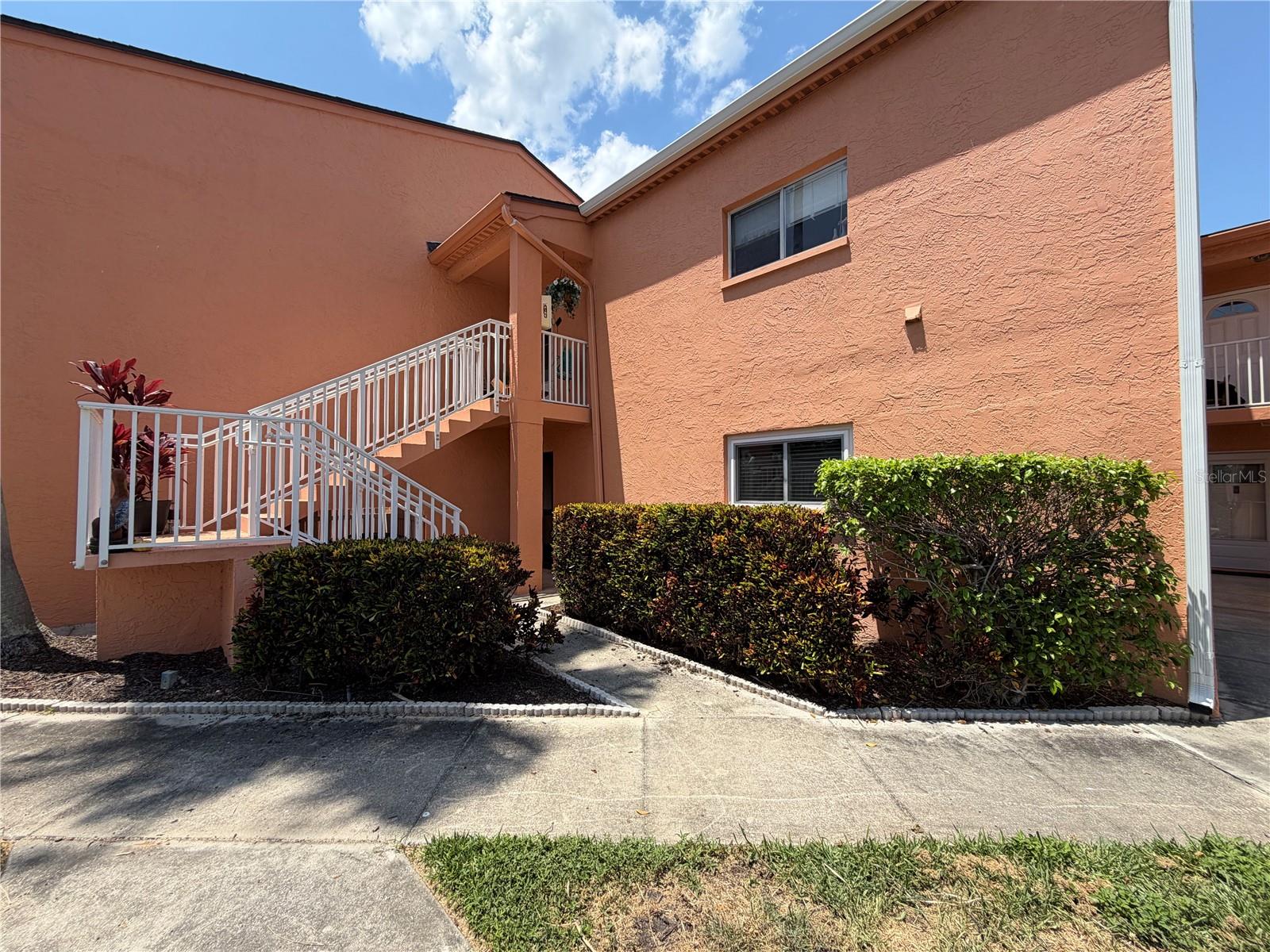 7400 Sunshine Skyway Ln, Saint Petersburg, FL 33711