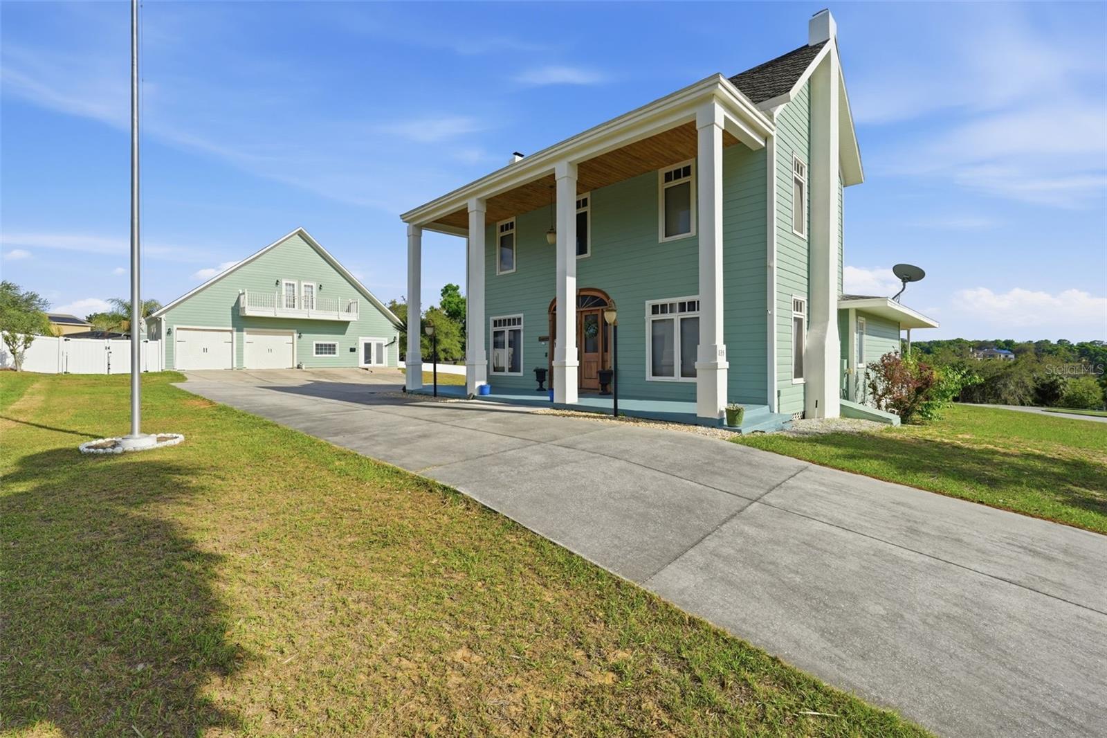 835 Butch Cassidy Ln, Eustis, FL 32726 photo