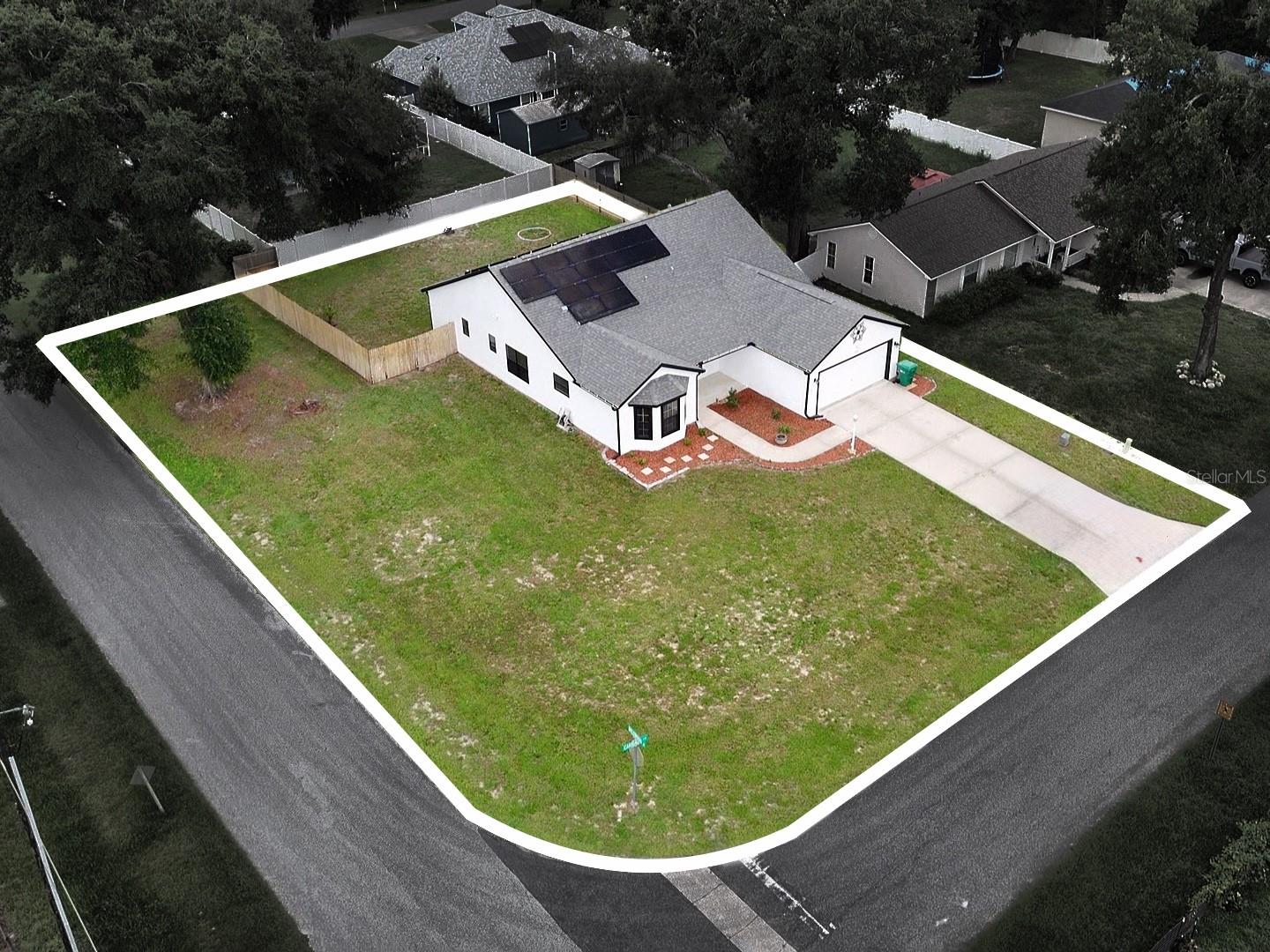 370 Carriage Ln, Lady Lake, FL 32159 photo