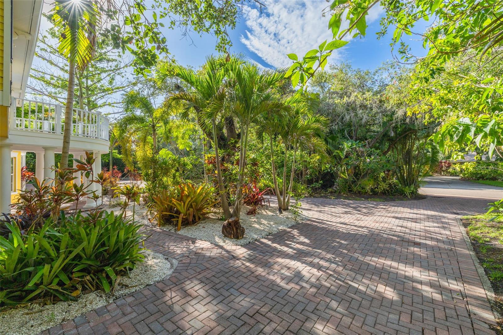 1821 Oak Creek Dr, Dunedin, FL 34698 photo