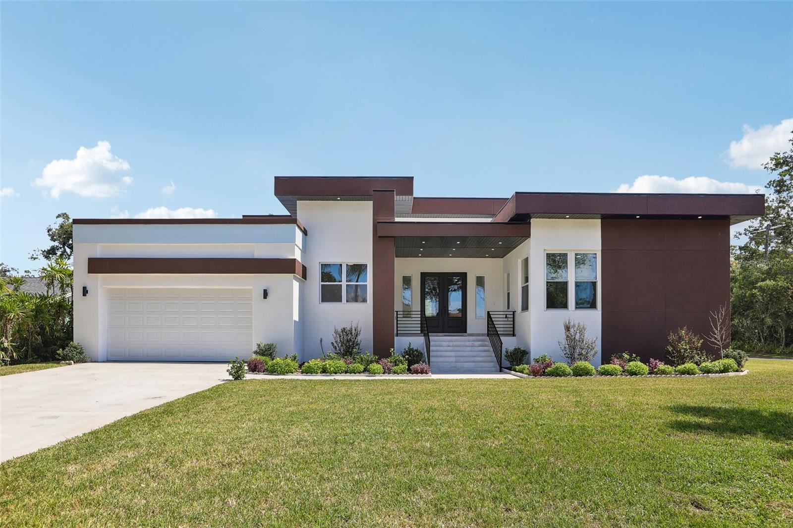 806 Lamont Pl, Temple Terrace, FL 33617