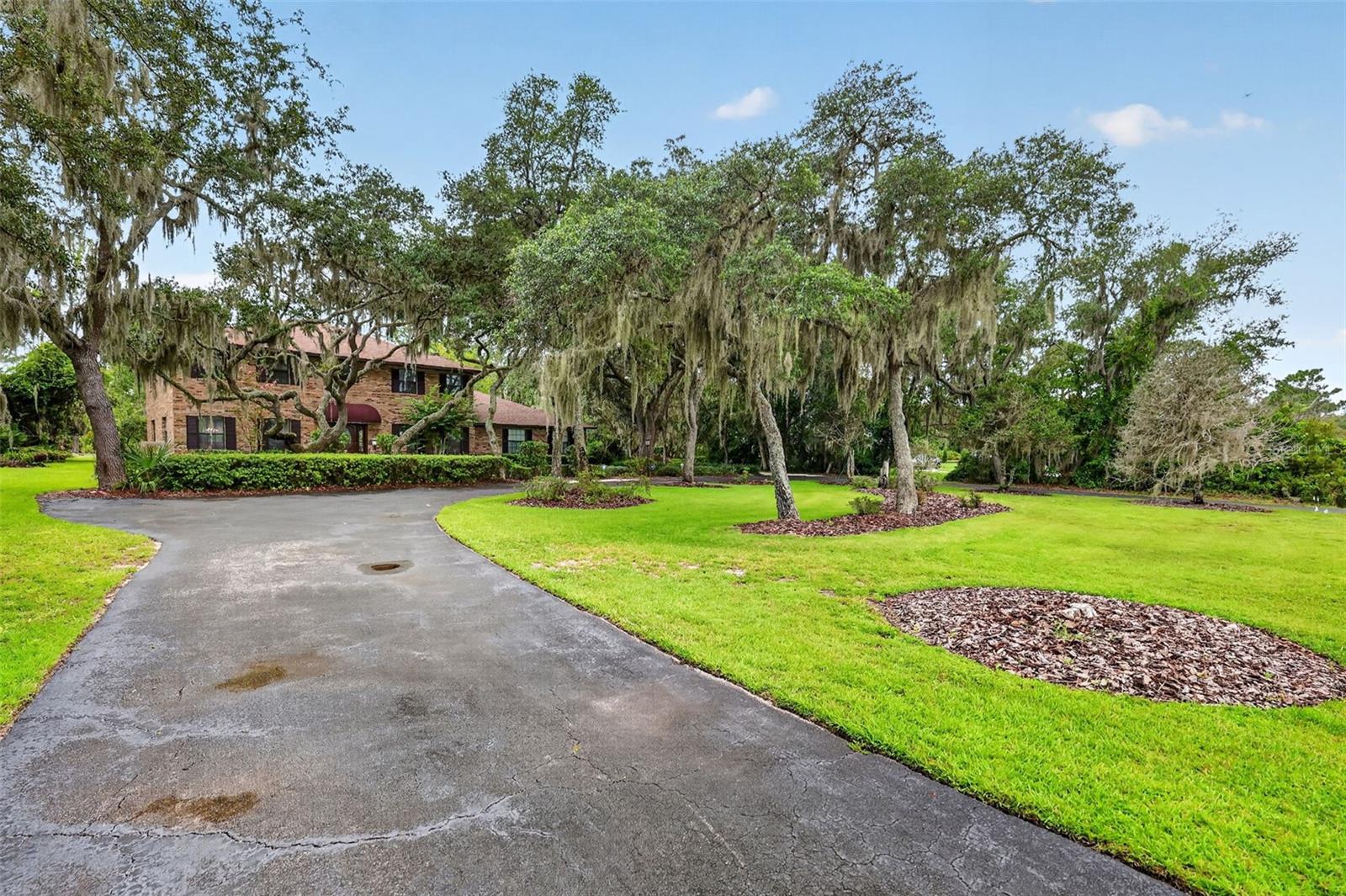 15240 Shady Ln, Tavares, FL 32778 photo