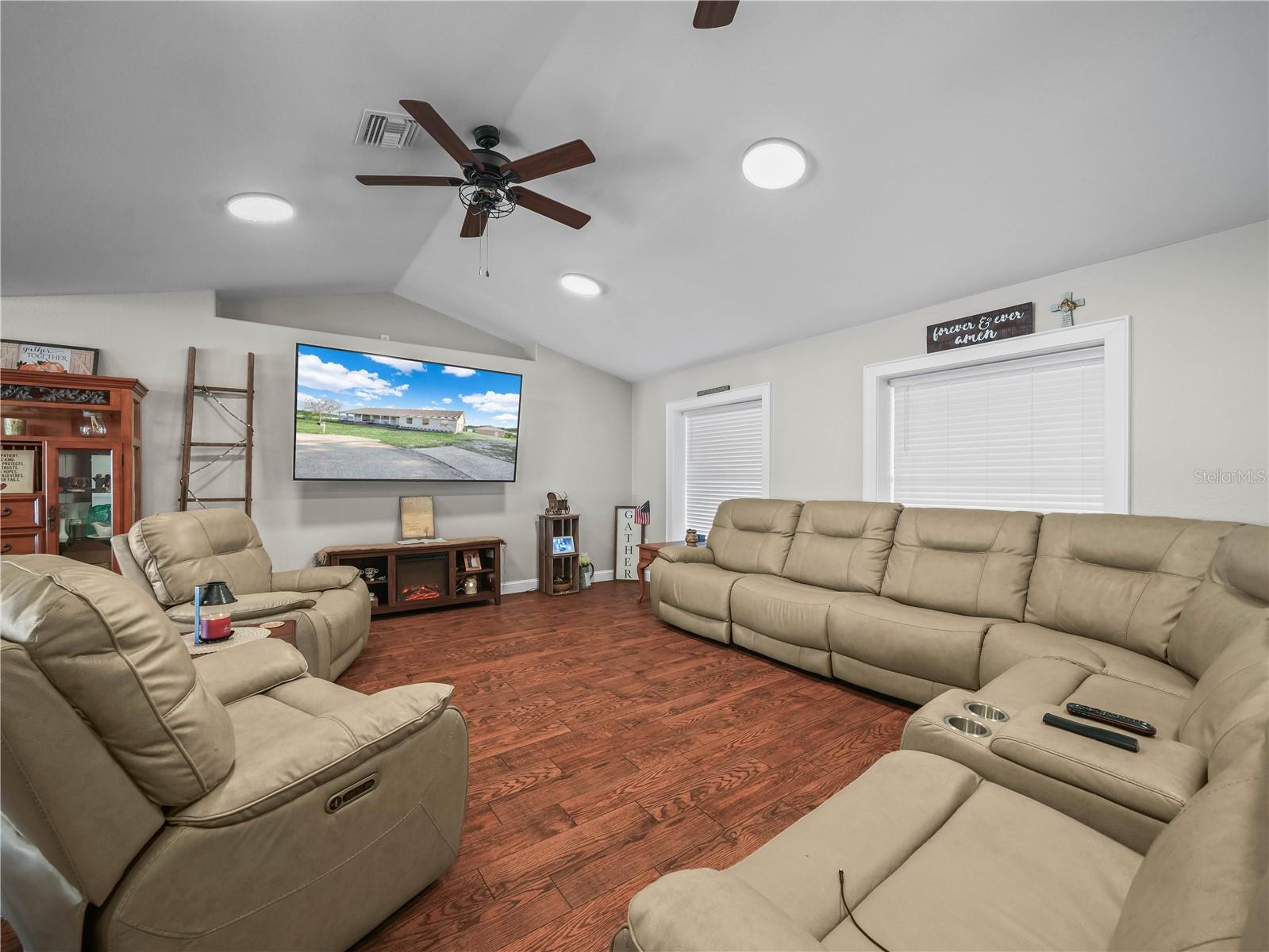 124 Pangola Dr, Winter Haven, FL 33880 photo