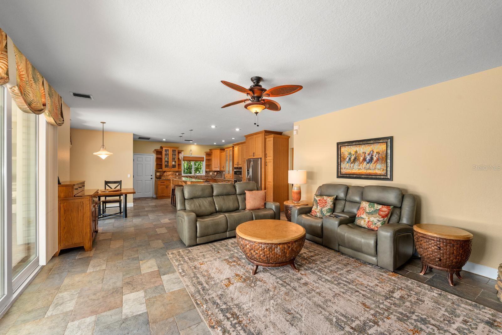 6915 215 St, Bradenton, FL 34211 photo