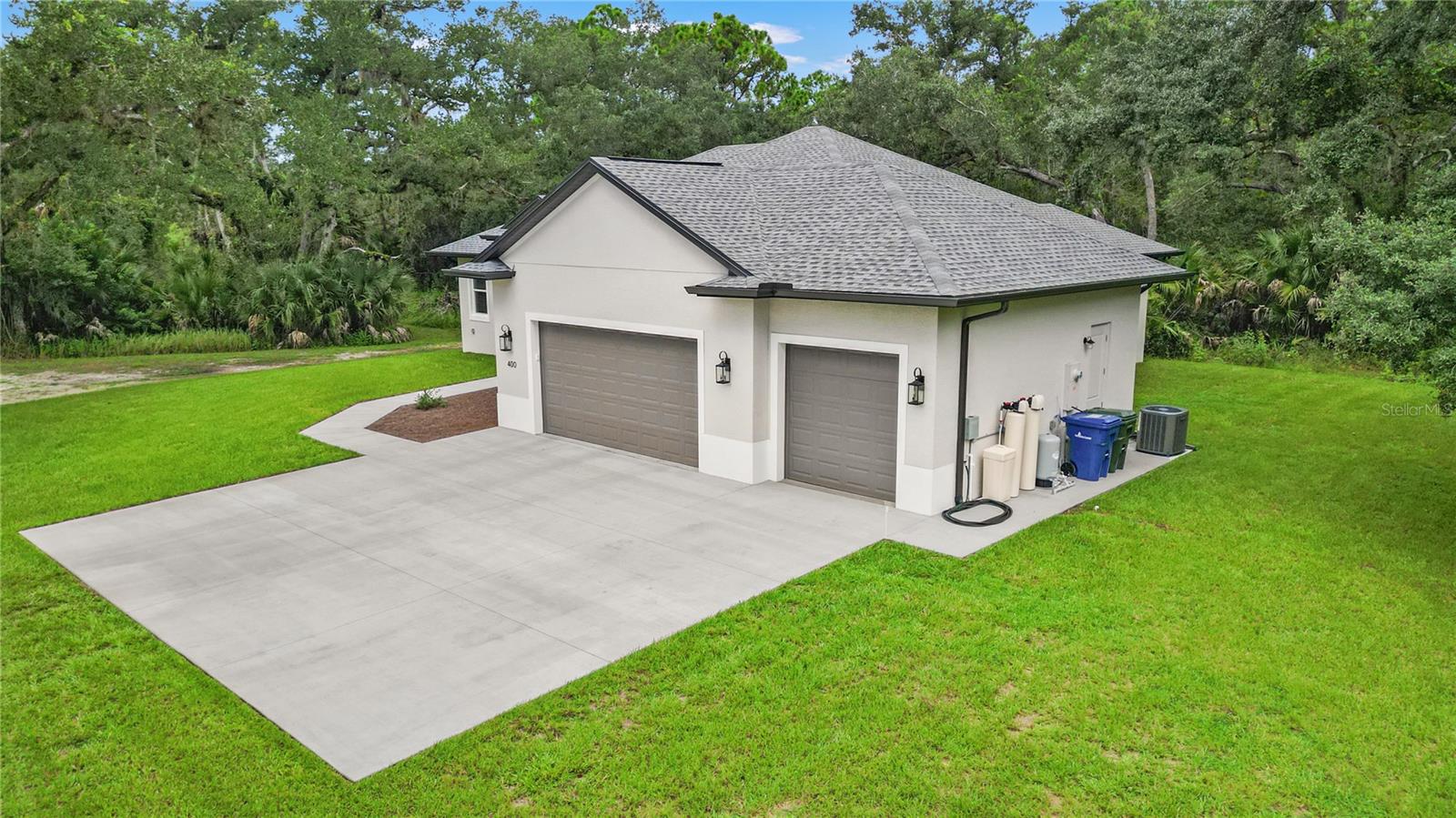 400 S Moon Dr, Venice, FL 34292 photo