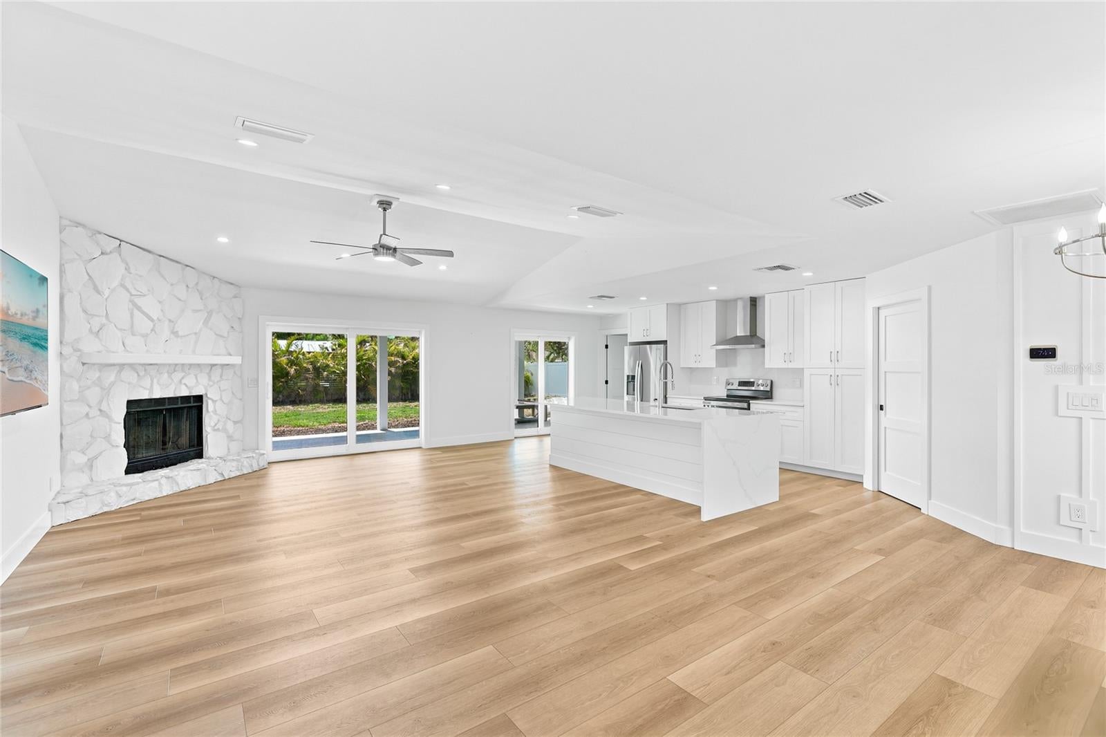 206 73 St, Bradenton, FL 34209 photo