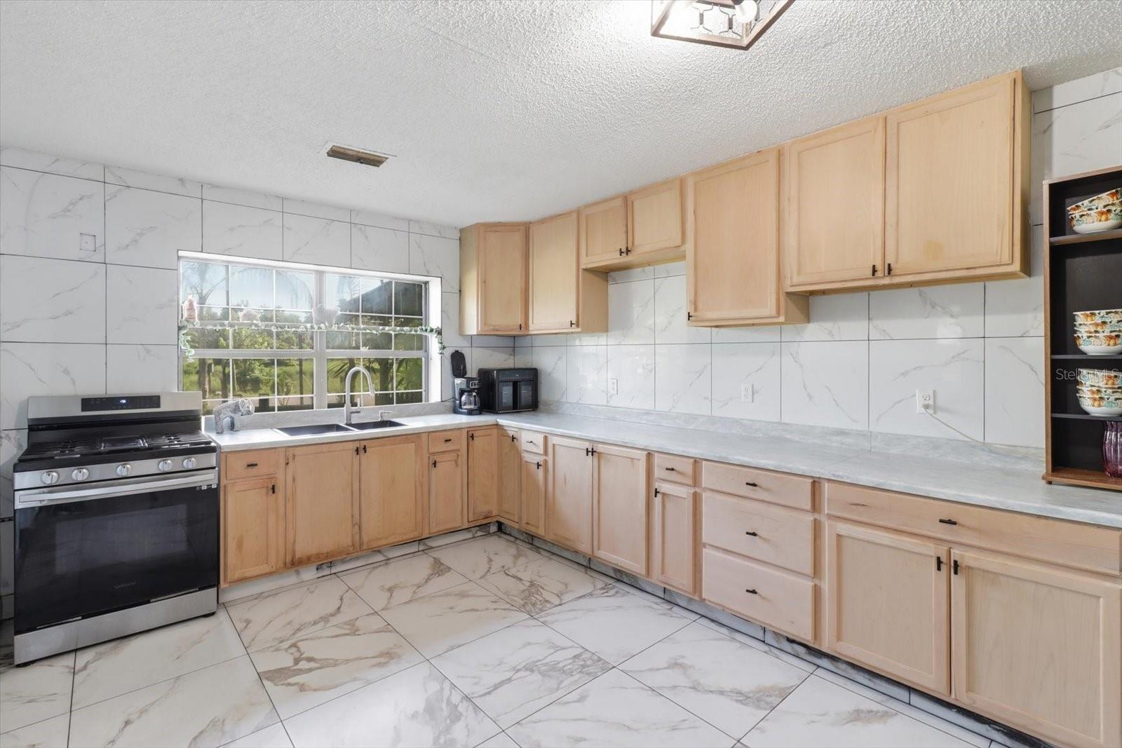 1736 NW 26 Pl, Ocala, FL 34475 photo