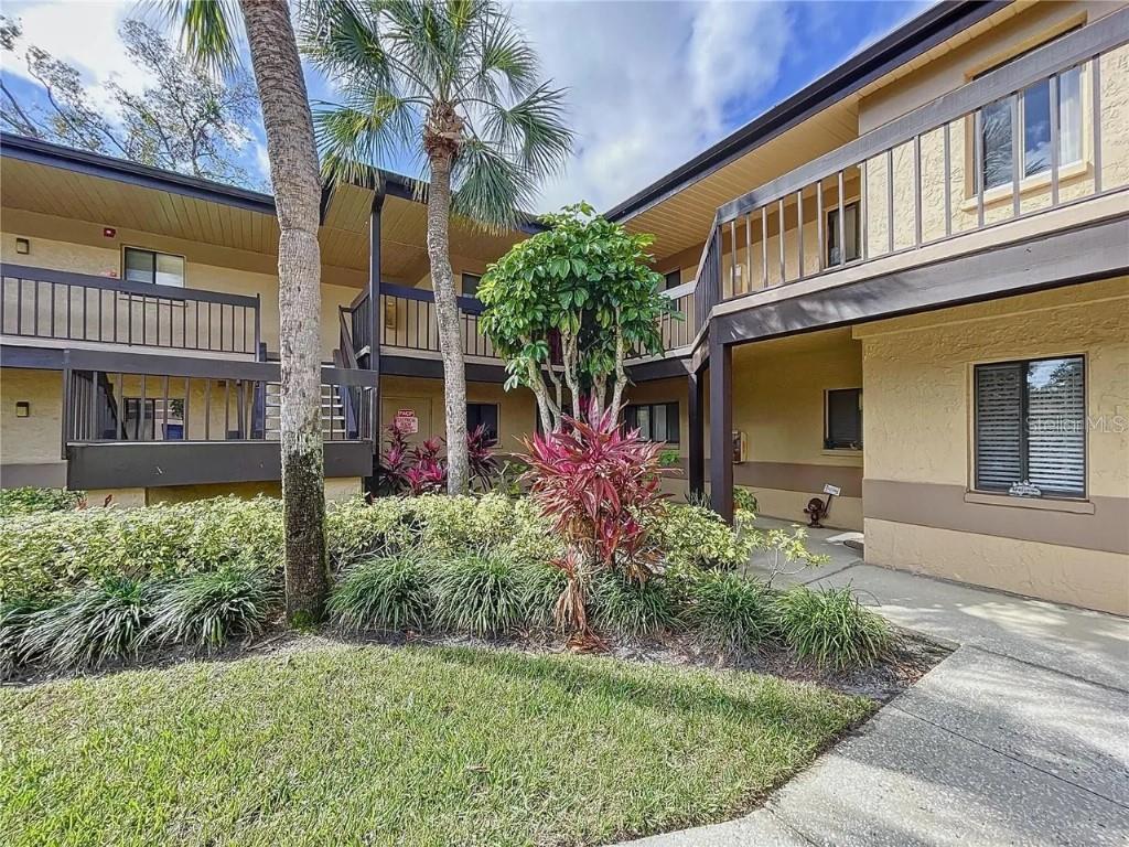 2679 Sabal Spring Cir, Clearwater, FL 33761