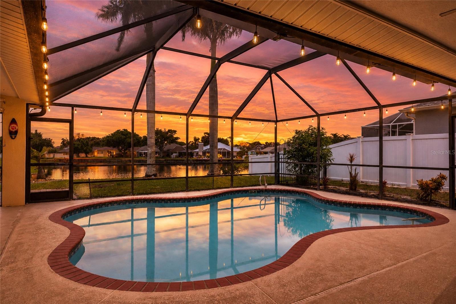 3740 Sunward Dr, Merritt Island, FL 32953 photo