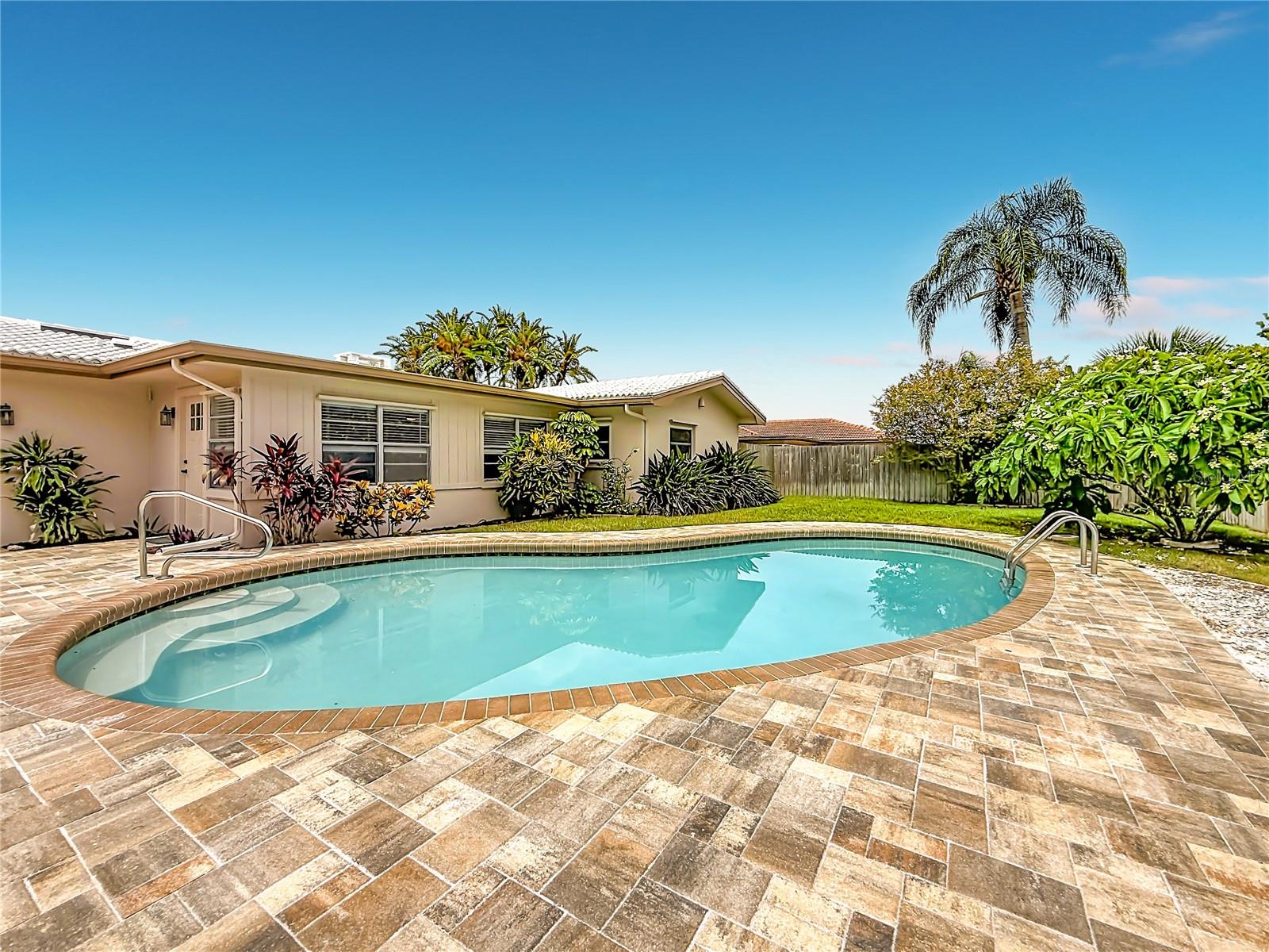 2178 Waterside Dr, Clearwater, FL 33764 photo
