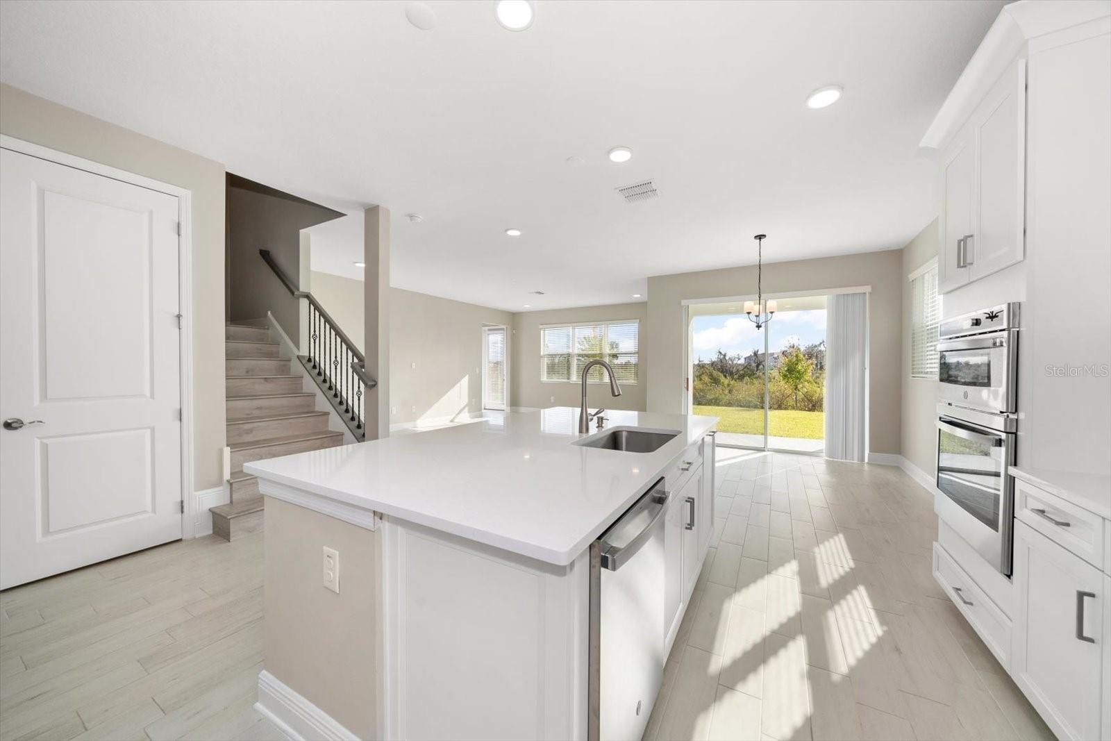 5707 Maydale Ave, Wesley Chapel, FL 33545 photo
