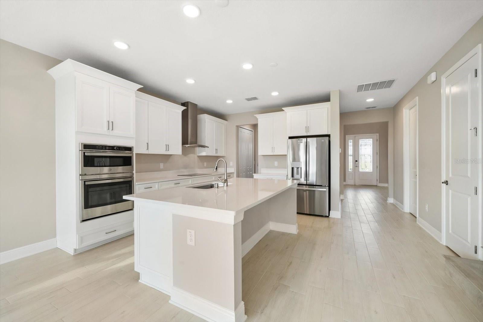 5707 Maydale Ave, Wesley Chapel, FL 33545 photo
