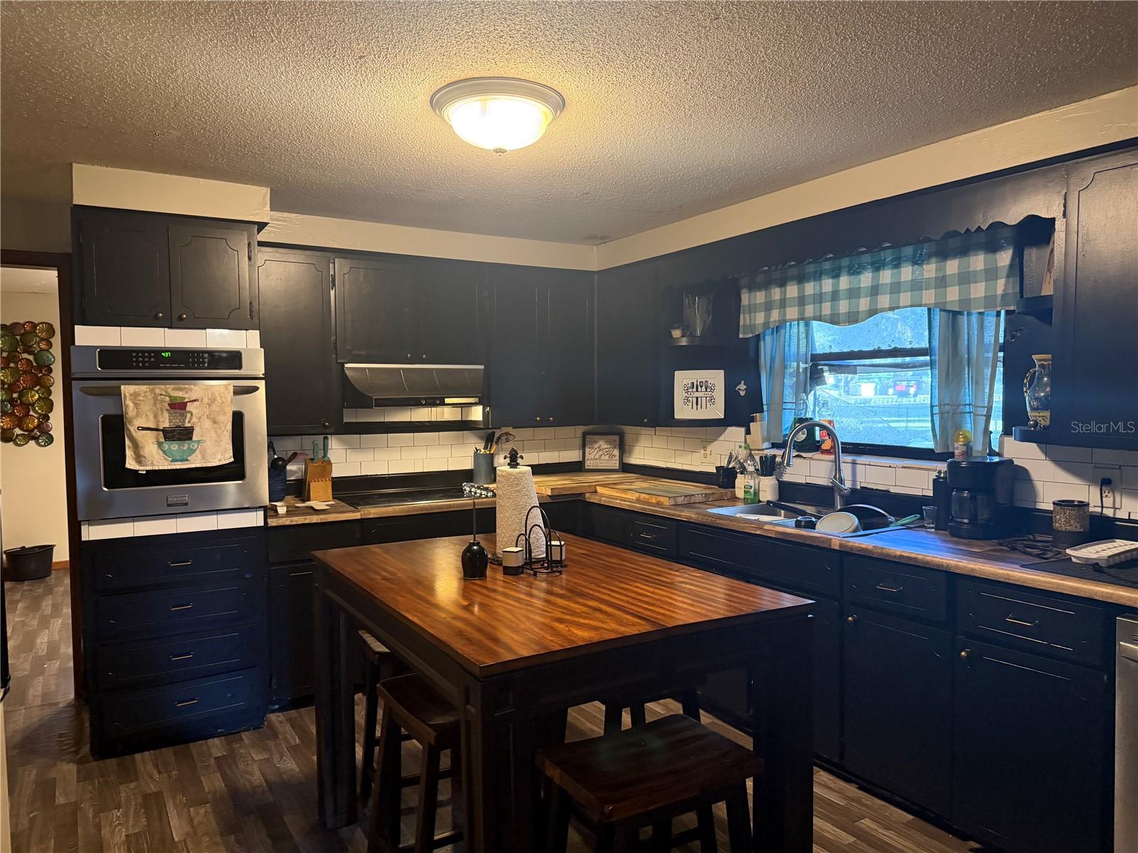 3011 S Wiggins Rd, Plant City, FL 33566 photo