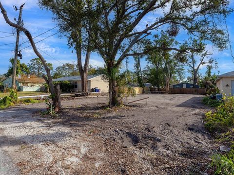  in SARASOTA FL 2950 FOREST LANE.jpg