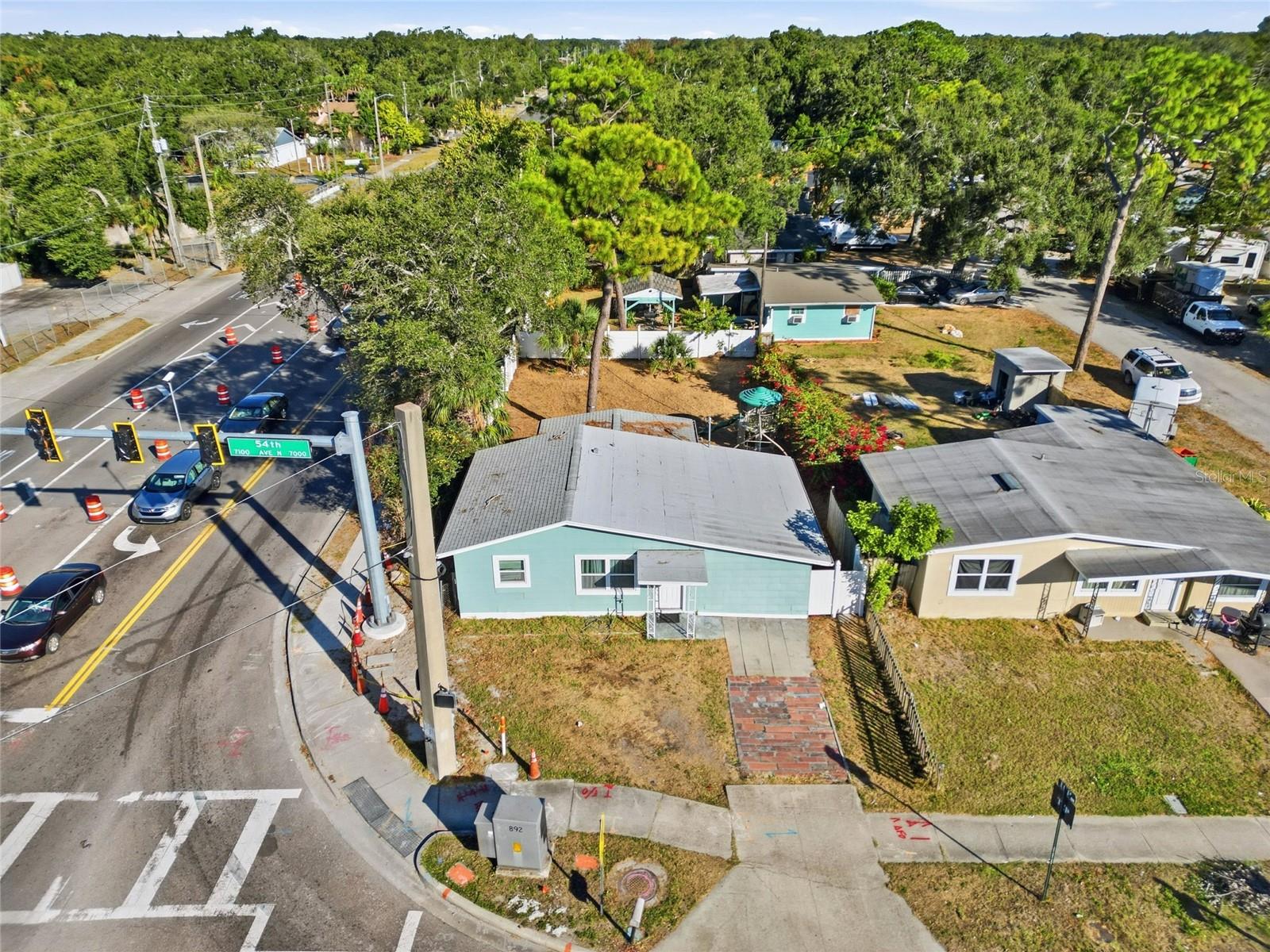 7095 54 Ave, Saint Petersburg, FL 33709 photo