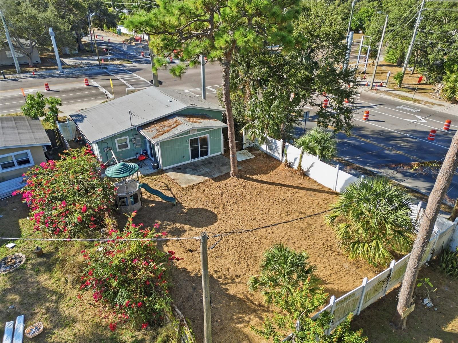7095 54 Ave, Saint Petersburg, FL 33709 photo