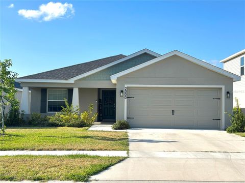 Single Family Residence in EAGLE LAKE FL 2000 GOLDEN BEAK DRIVE.jpg