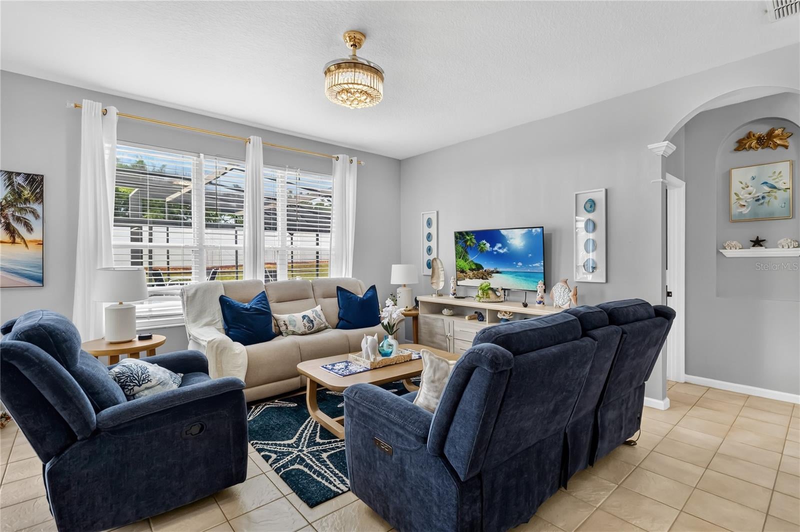 8006 King Palm Cir, Kissimmee, FL 34747 photo