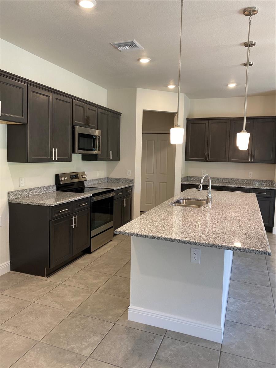 2789 Wenona Dr, North Port, FL 34288 photo