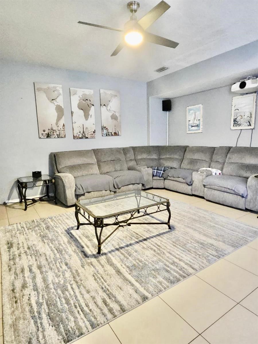 12135 Fox Bloom Ave, Gibsonton, FL 33534 photo