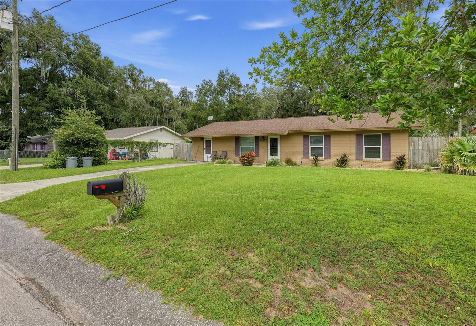 14632 State St, Dade City, FL 33523 photo