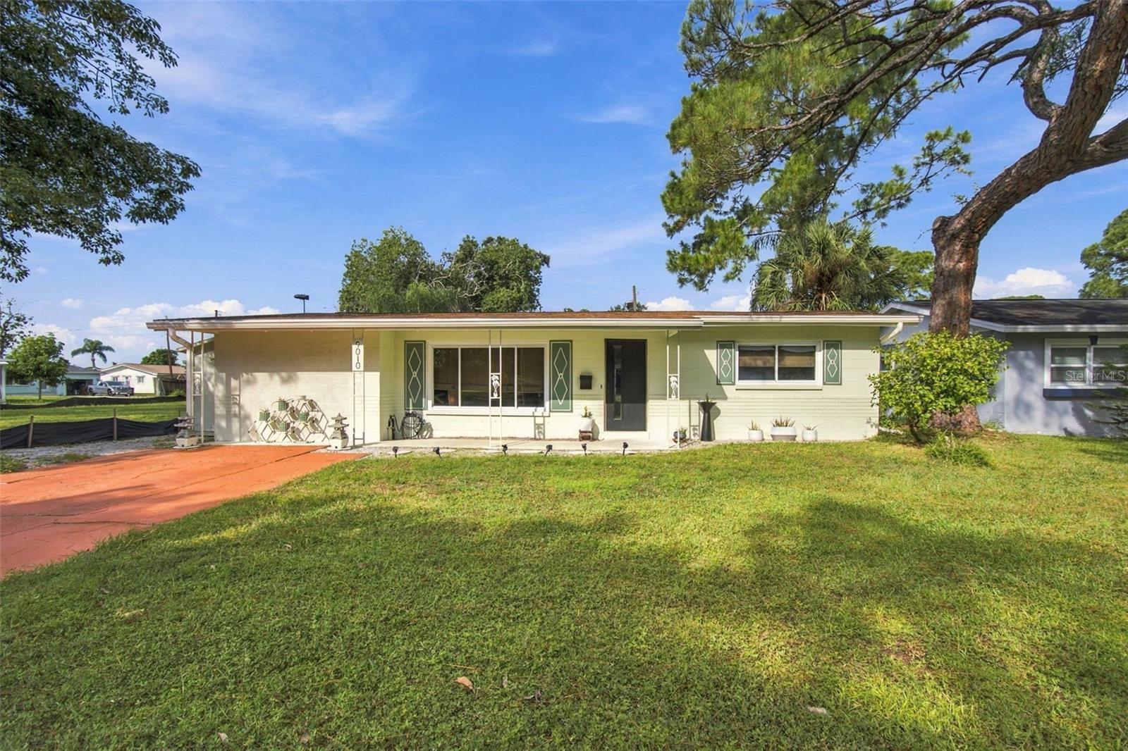 9010 1 St, Saint Petersburg, FL 33702
