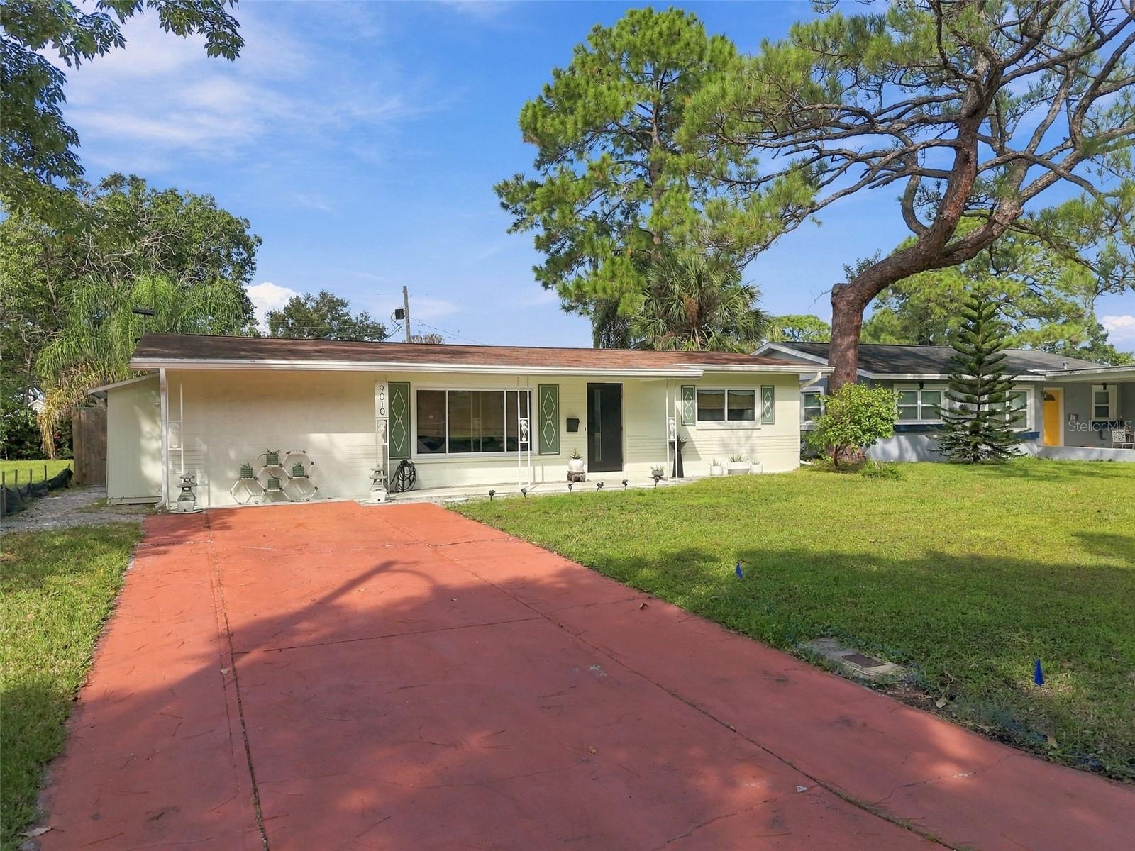 9010 1 St, Saint Petersburg, FL 33702 photo