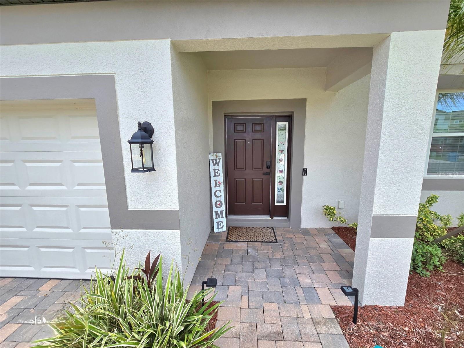 2950 Adams Cross Dr, Zephyrhills, FL 33540 photo