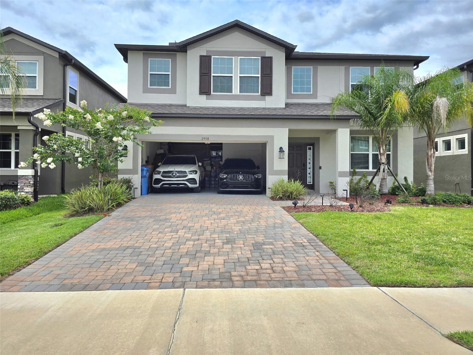 2950 Adams Cross Dr, Zephyrhills, FL 33540 photo