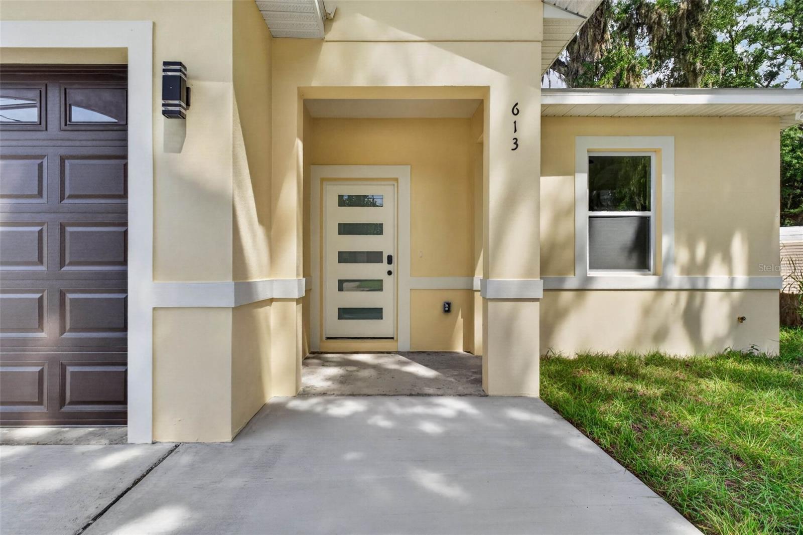 613 W Valencia St, Lakeland, FL 33805 photo