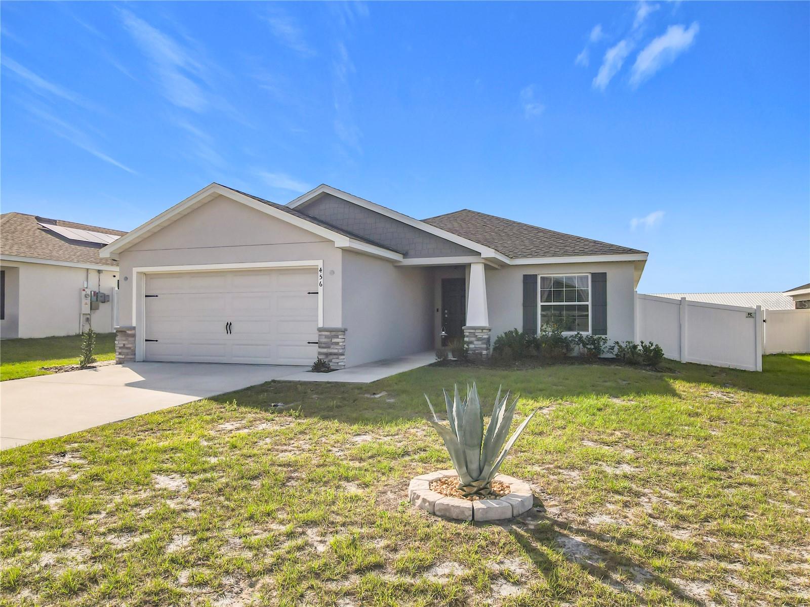 456 Hilltop Dr, Lake Wales, FL 33853 photo