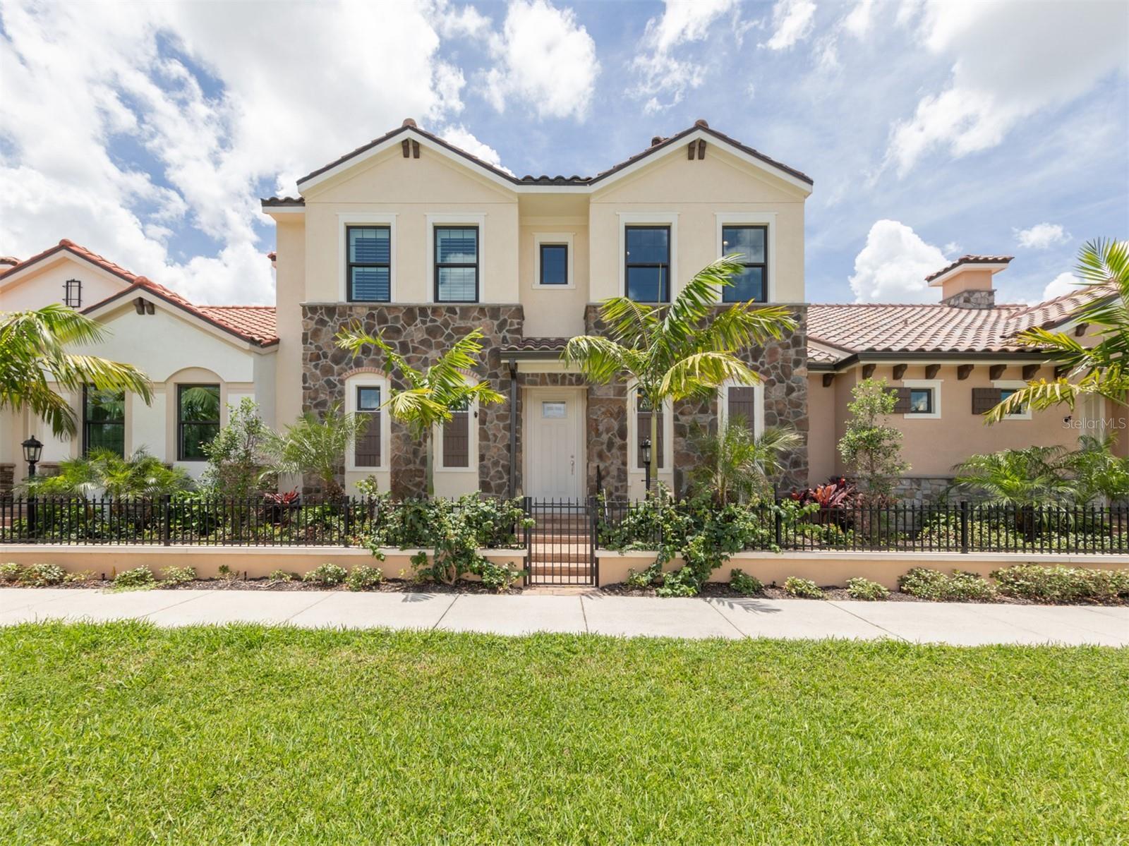 922 Venice Ave, Venice, FL 34285
