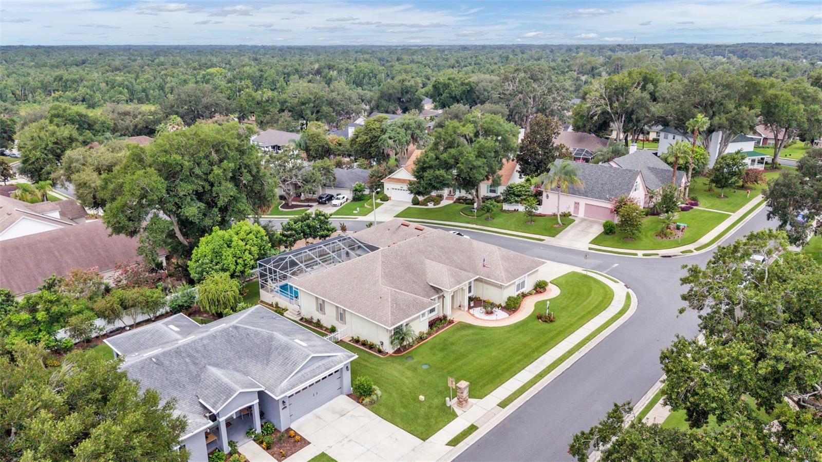 5539 Bloomfield Blvd, Lakeland, FL 33810 photo