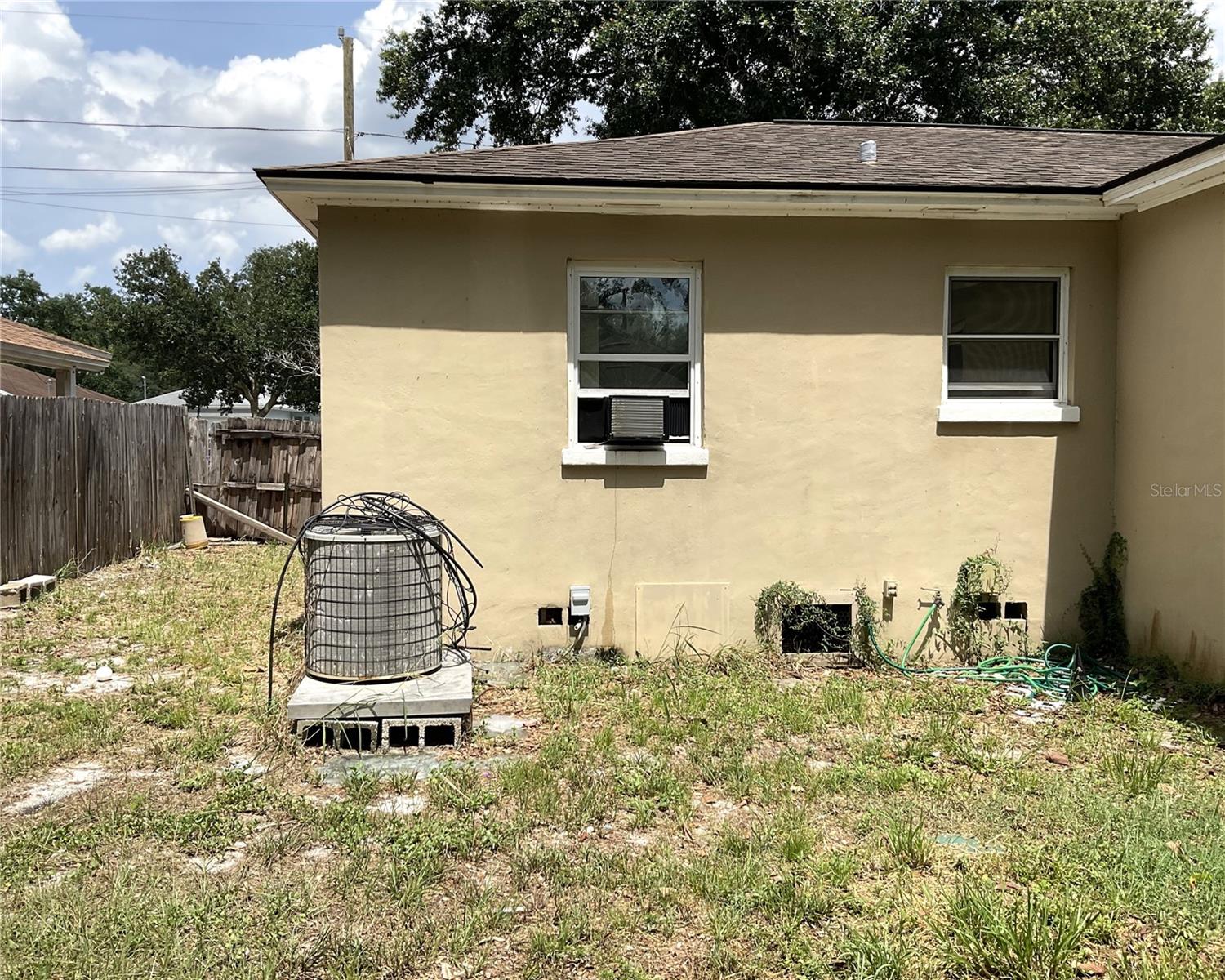 416 Crabtree Ave, Orlando, FL 32835 photo